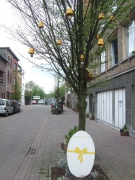 Paasversiering in de Pierenbergstraat